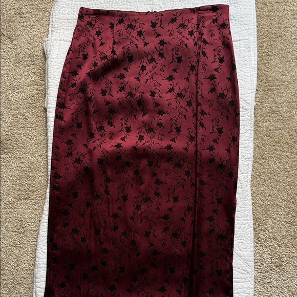napoli Dresses & Skirts - Chic Maroon Floral Pencil Skirt